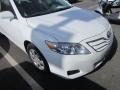 Super White - Camry LE Photo No. 4