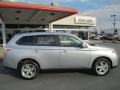 Cool Silver Metallic - Outlander SE S-AWC Photo No. 4