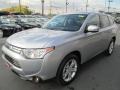 Cool Silver Metallic - Outlander SE S-AWC Photo No. 6