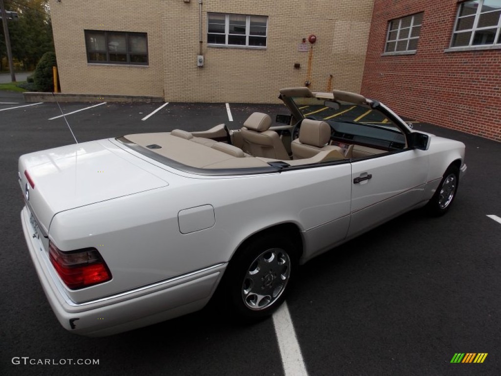 Polar White 1994 Mercedes-Benz E 320 Convertible Exterior Photo #87513214