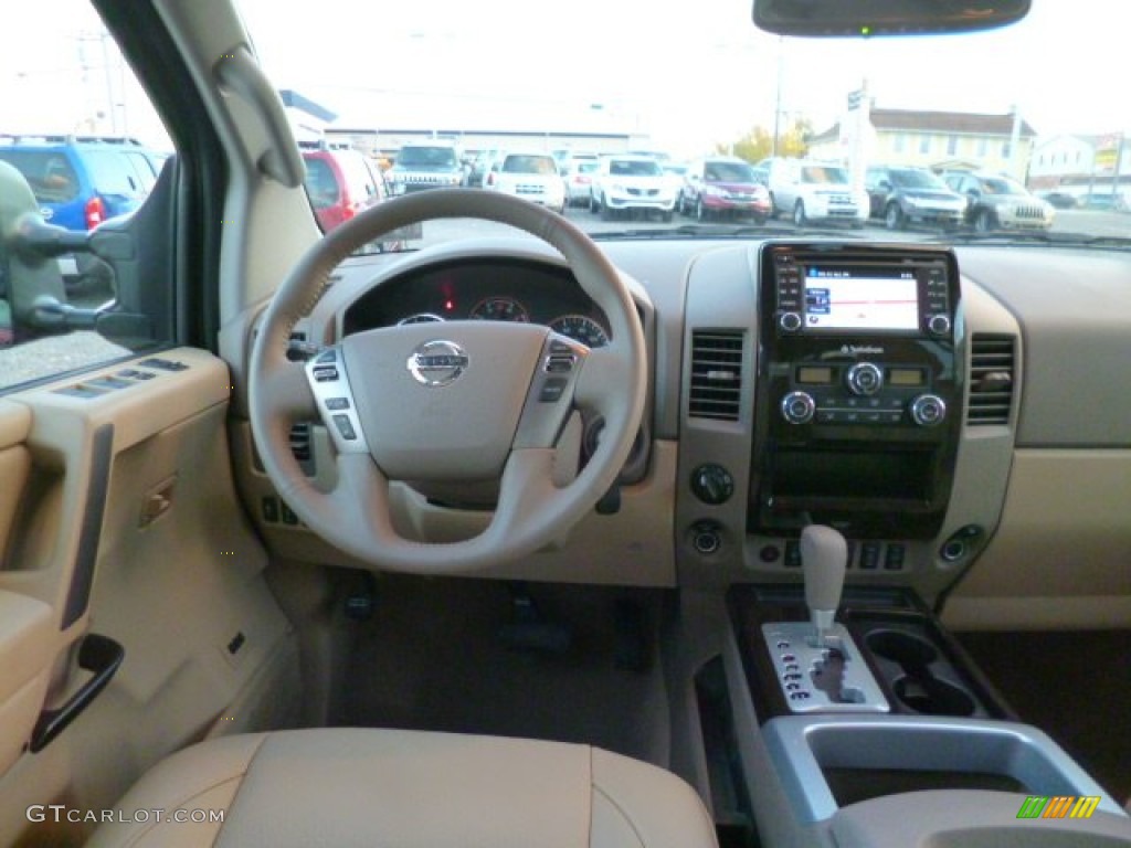 2014 Nissan Titan SL Crew Cab 4x4 Dashboard Photos