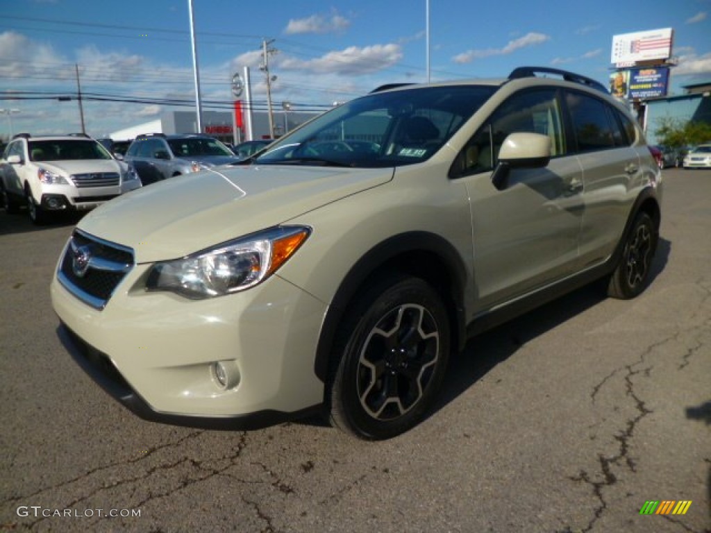 2014 XV Crosstrek 2.0i Limited - Desert Khaki / Black photo #3