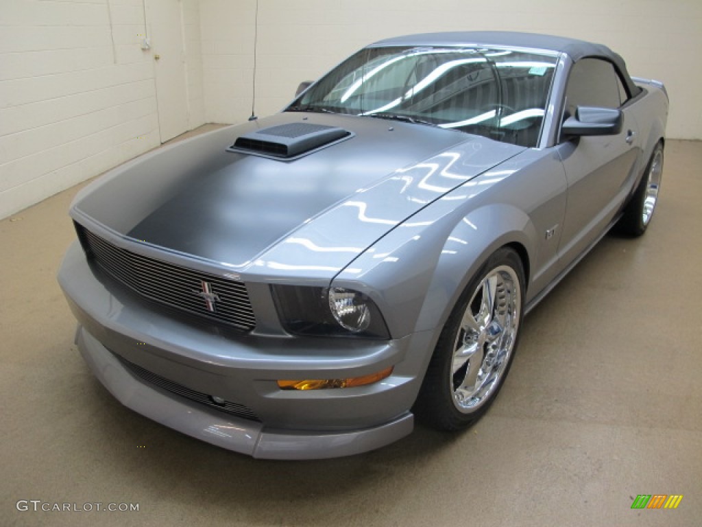 2006 Mustang GT Premium Convertible - Satin Silver Metallic / Dark Charcoal photo #4