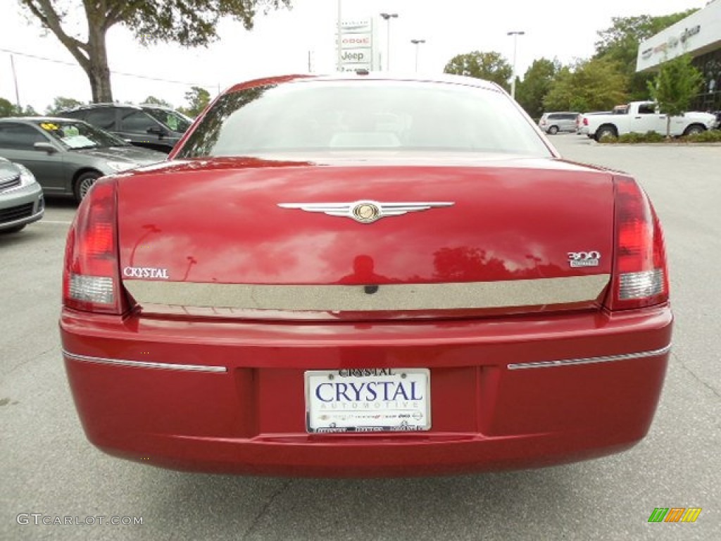 2007 300 Touring - Inferno Red Crystal Pearlcoat / Dark Slate Gray/Light Graystone photo #7