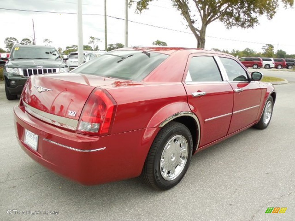 2007 300 Touring - Inferno Red Crystal Pearlcoat / Dark Slate Gray/Light Graystone photo #8