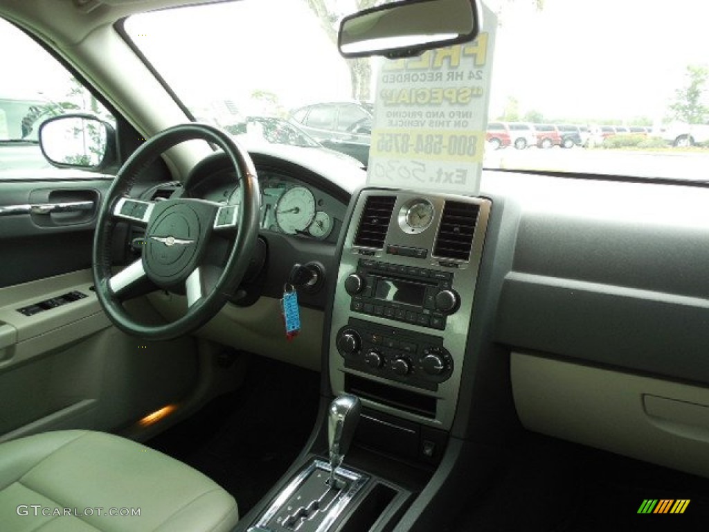 2007 300 Touring - Inferno Red Crystal Pearlcoat / Dark Slate Gray/Light Graystone photo #11