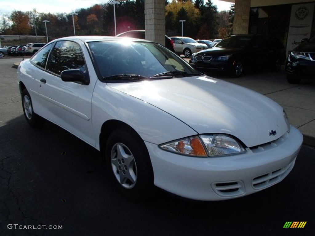 2002 Cavalier Coupe - Bright White / Graphite photo #2