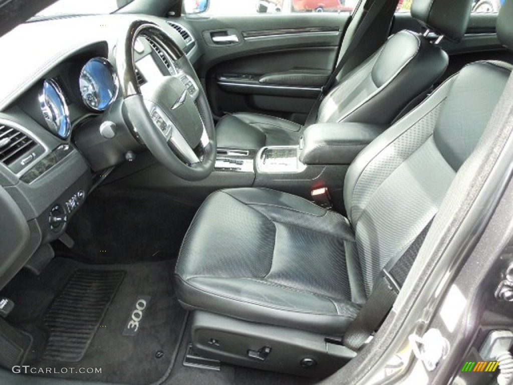 2013 Chrysler 300 C Front Seat Photos