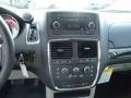 2014 Billet Silver Metallic Dodge Grand Caravan SE  photo #16