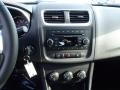 Black Clear Coat - Avenger SXT Photo No. 17