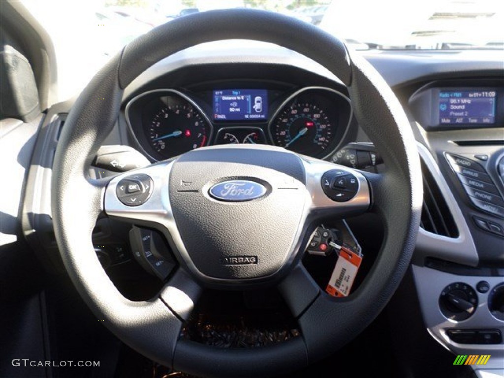 2014 Focus SE Hatchback - Blue Candy / Charcoal Black photo #17