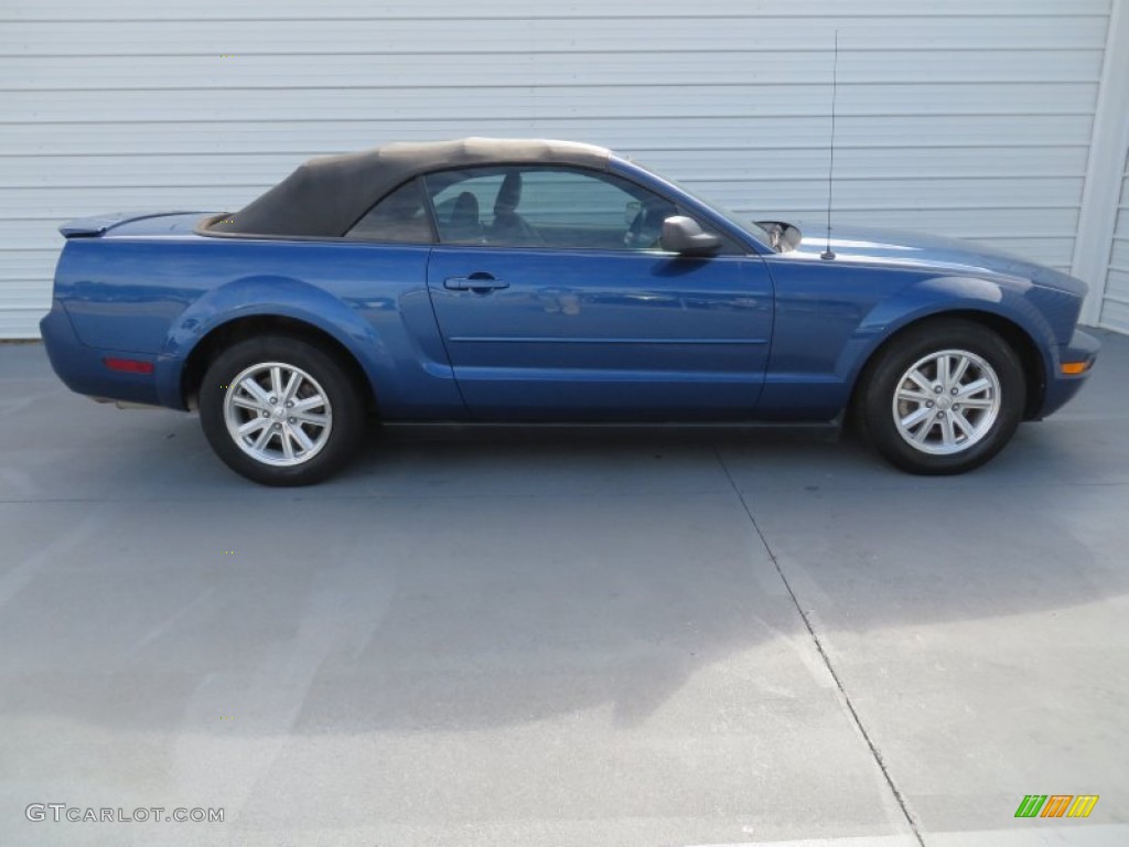 2007 Mustang V6 Premium Convertible - Vista Blue Metallic / Dark Charcoal photo #3