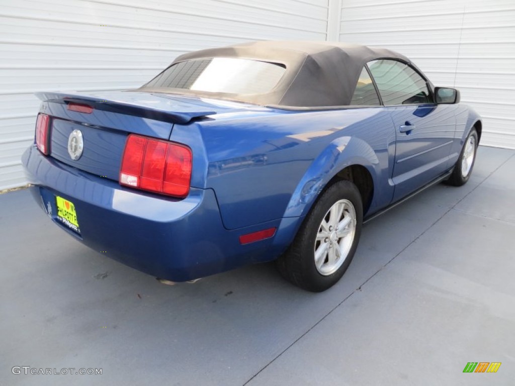 2007 Mustang V6 Premium Convertible - Vista Blue Metallic / Dark Charcoal photo #4