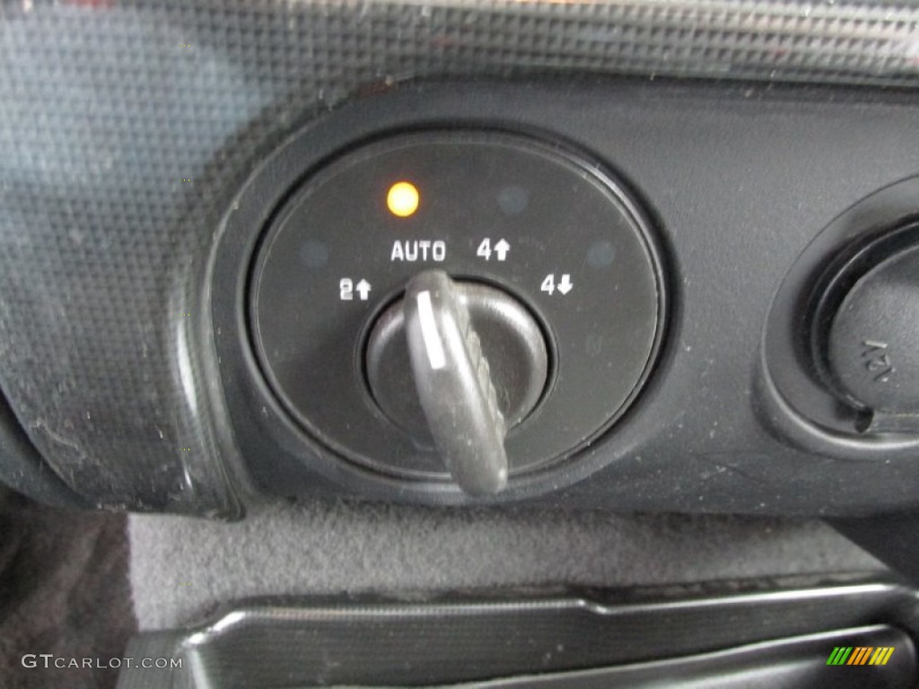 2007 Envoy SLE 4x4 - Silver Mist Metallic / Light Gray photo #16