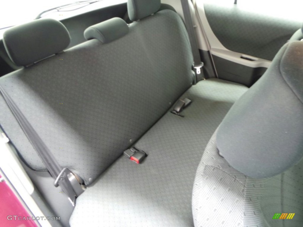 2009 Yaris 5 Door Liftback - Carmine Red Metallic / Dark Charcoal photo #6