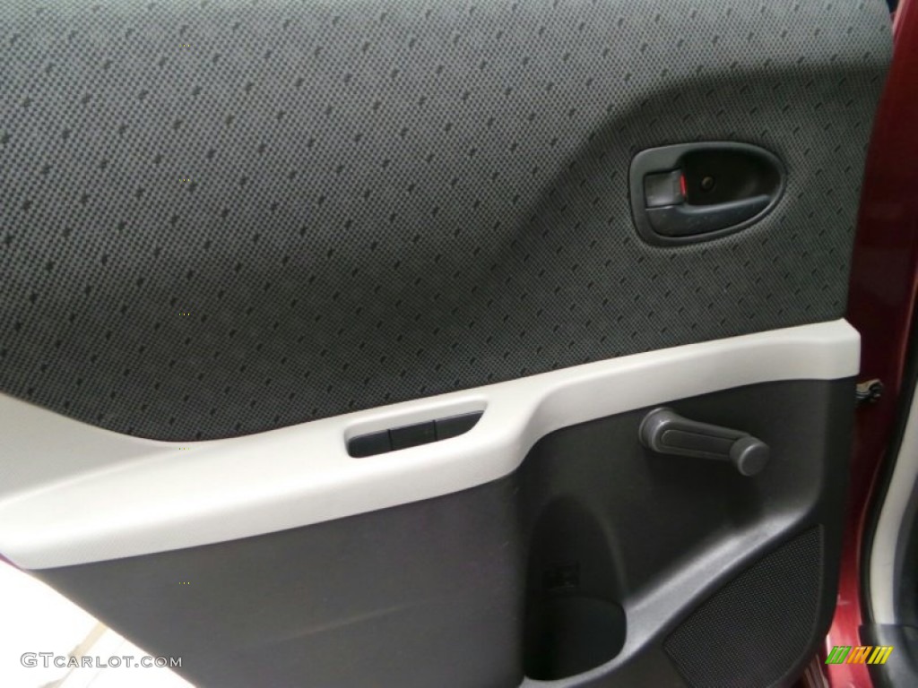 2009 Yaris 5 Door Liftback - Carmine Red Metallic / Dark Charcoal photo #9