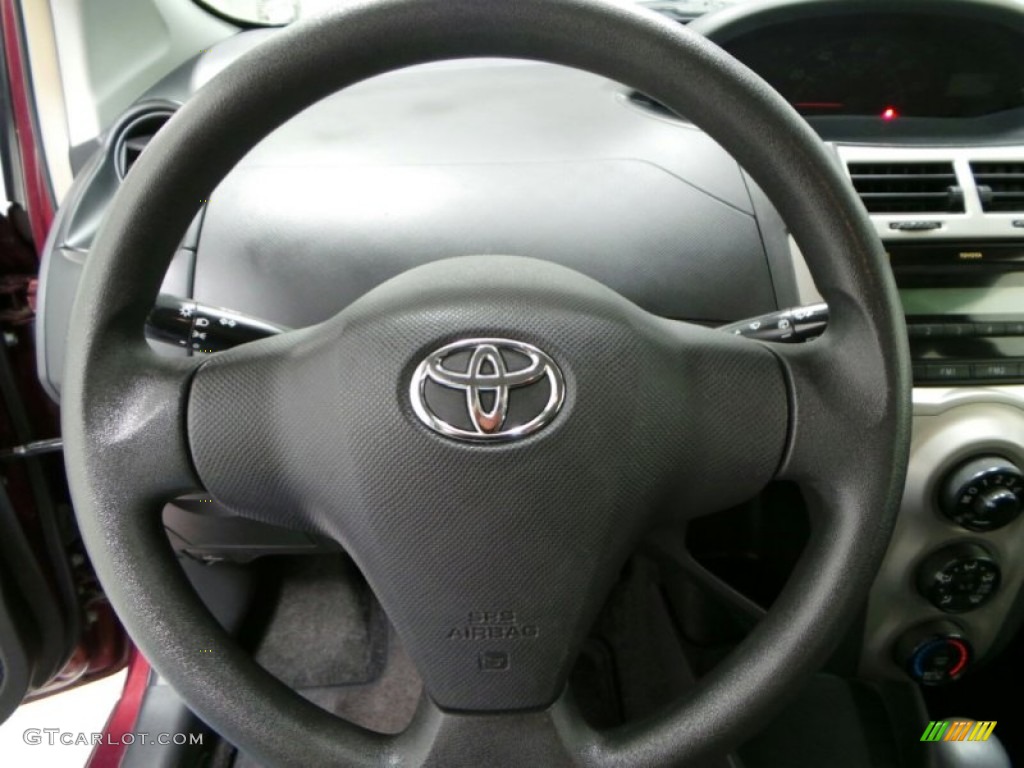 2009 Yaris 5 Door Liftback - Carmine Red Metallic / Dark Charcoal photo #13