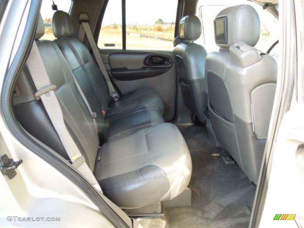 2002 TrailBlazer LS 4x4 - Light Pewter Metallic / Medium Oak photo #20