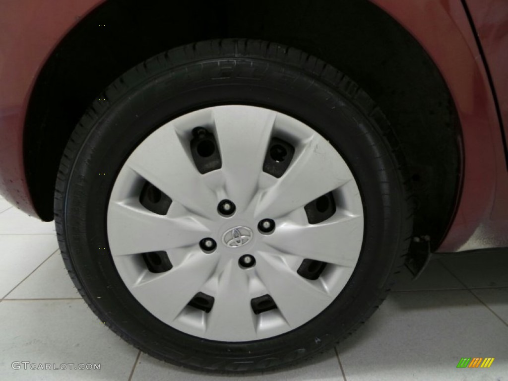 2009 Yaris 5 Door Liftback - Carmine Red Metallic / Dark Charcoal photo #22