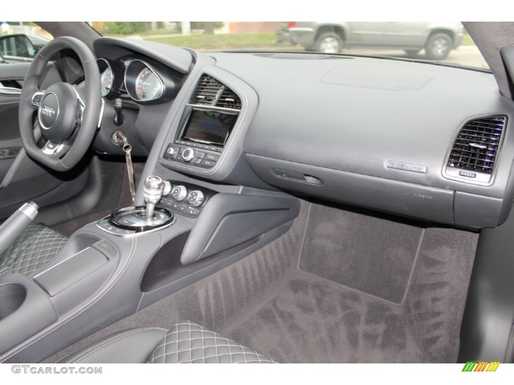 2014 Audi R8 Coupe V8 Black Dashboard Photo #87532838