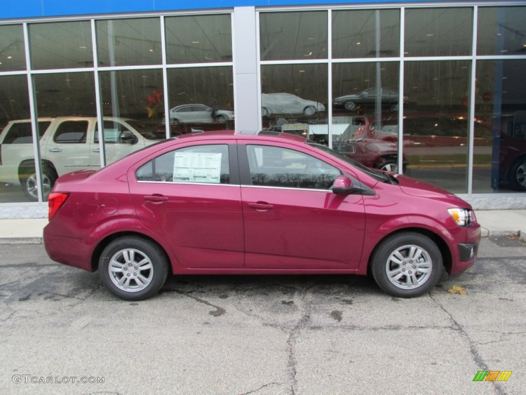 2014 Sonic LT Sedan - Deep Magenta Metallic / Jet Black/Dark Titanium photo #2