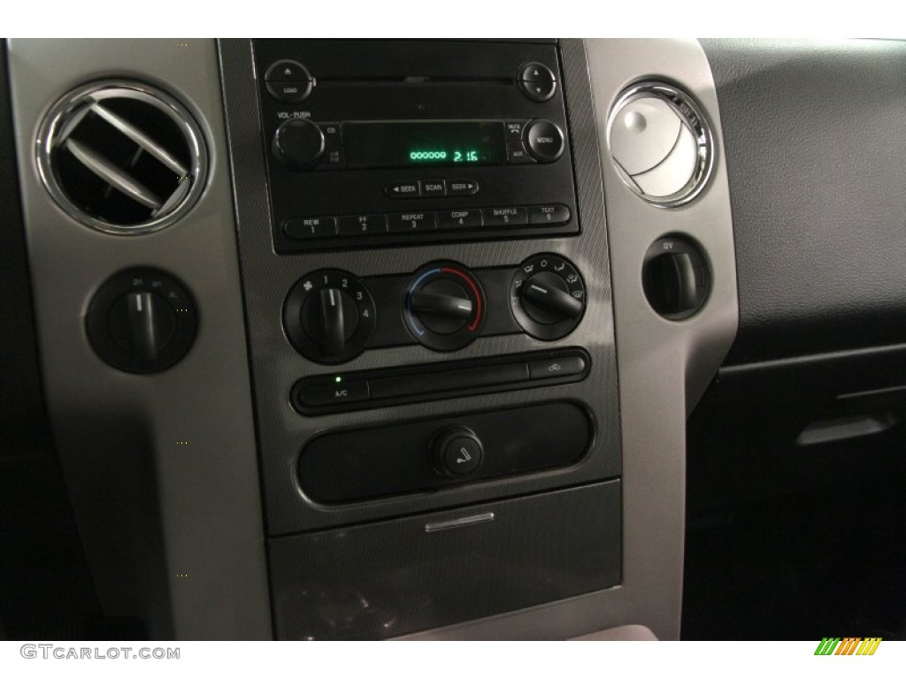 2004 F150 XLT SuperCrew 4x4 - Black / Black/Medium Flint photo #8