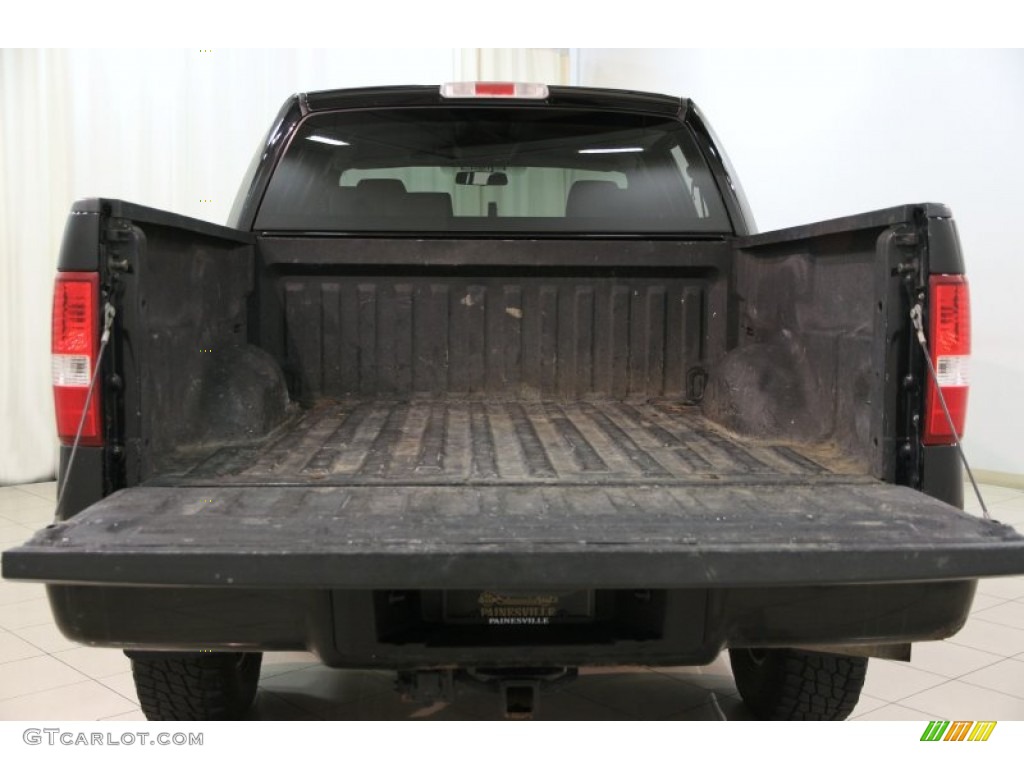 2004 F150 XLT SuperCrew 4x4 - Black / Black/Medium Flint photo #14