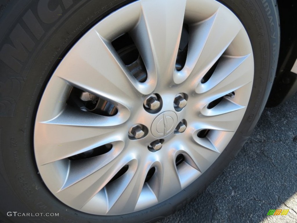 2014 Chrysler 200 LX Sedan Wheel Photo #87546650