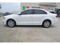Candy White - Jetta SE Sedan Photo No. 2
