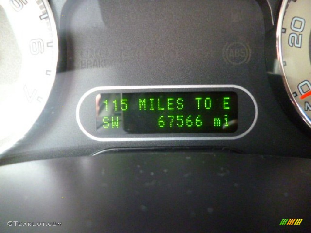 2008 Taurus X Limited AWD - Black / Charcoal Black photo #20