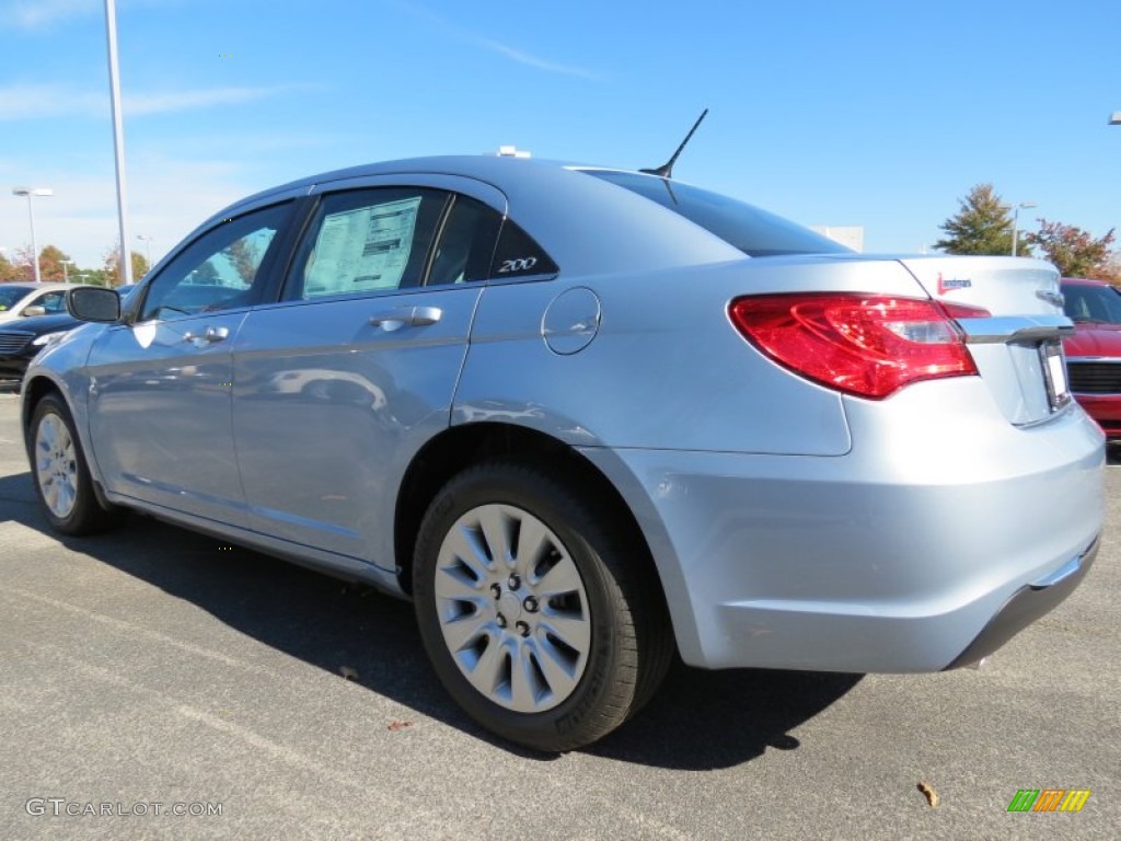 2014 200 LX Sedan - Crystal Blue Pearl / Black/Light Frost Beige photo #2