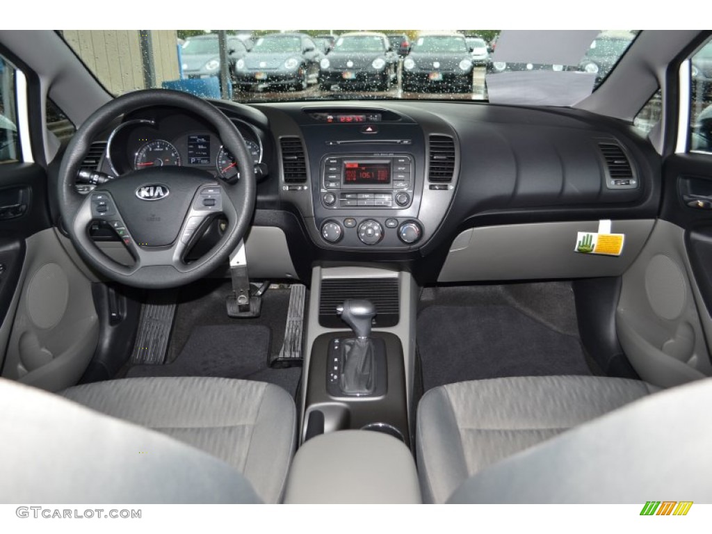 2014 Kia Forte LX Gray Dashboard Photo #87548426