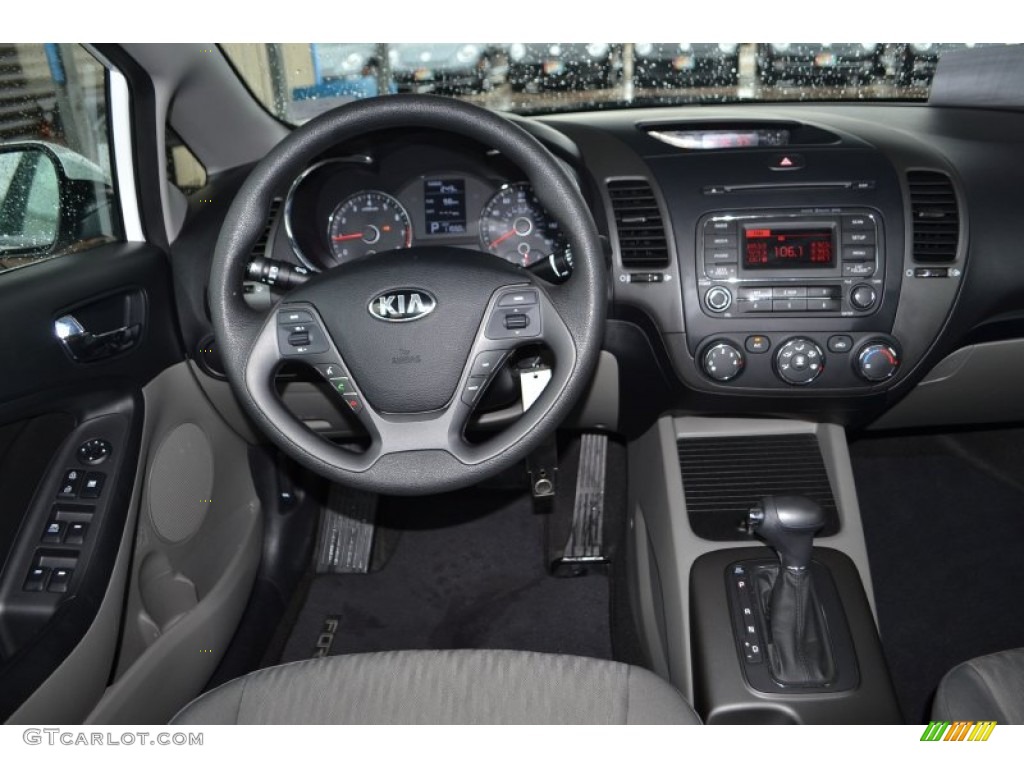 2014 Kia Forte LX Gray Dashboard Photo #87548450