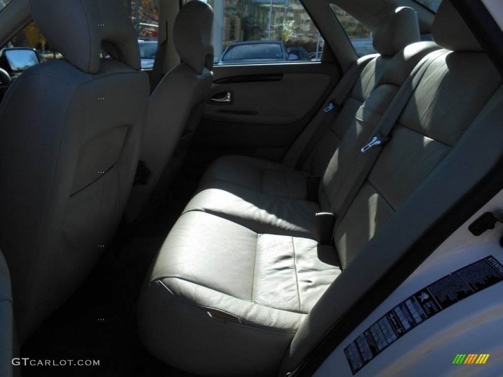2001 S40 1.9T - White / Taupe/Light Taupe photo #8