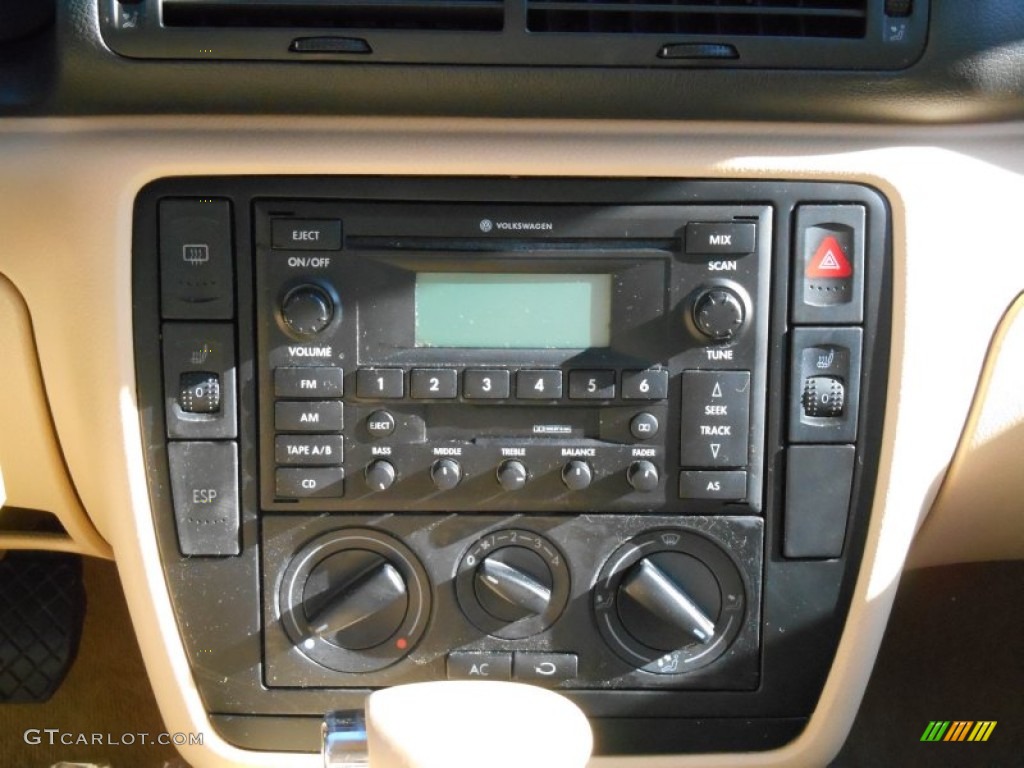 2003 Passat GLS Sedan - Fresco Green Metallic / Beige photo #11