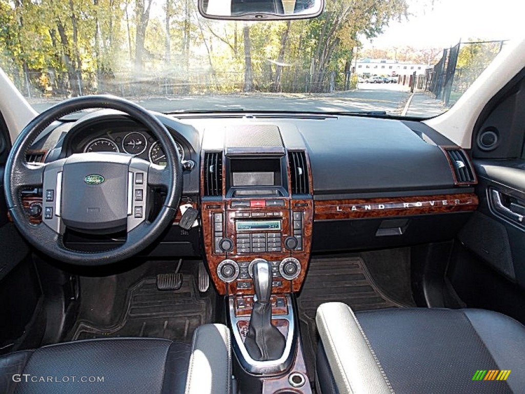 2008 LR2 SE - Whistler White / Ebony Black photo #14