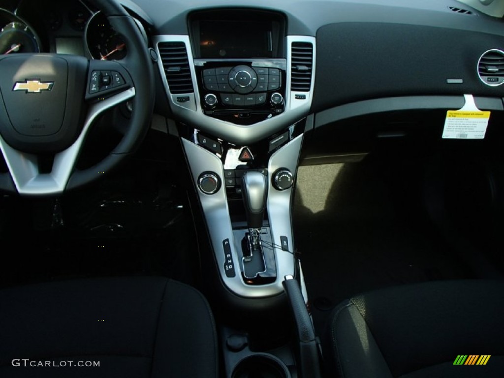 2014 Cruze LT - Champagne Silver Metallic / Jet Black photo #5