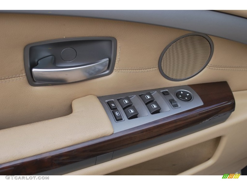 2007 BMW 7 Series 750i Sedan Controls Photos