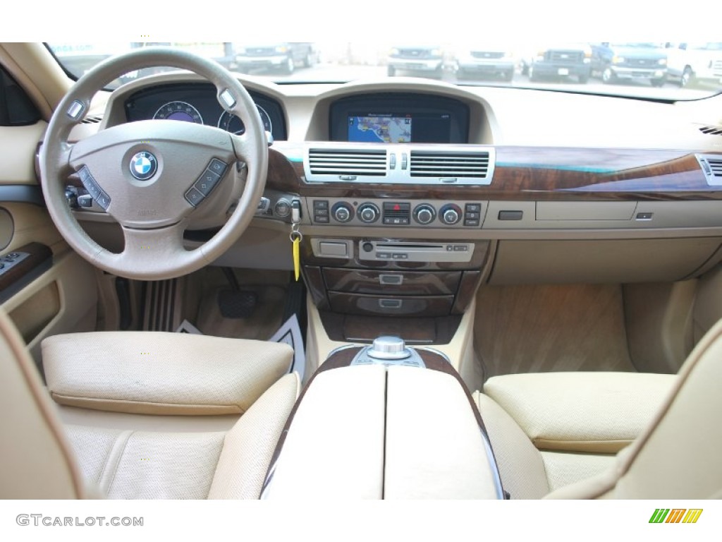 2007 BMW 7 Series 750i Sedan Dashboard Photos