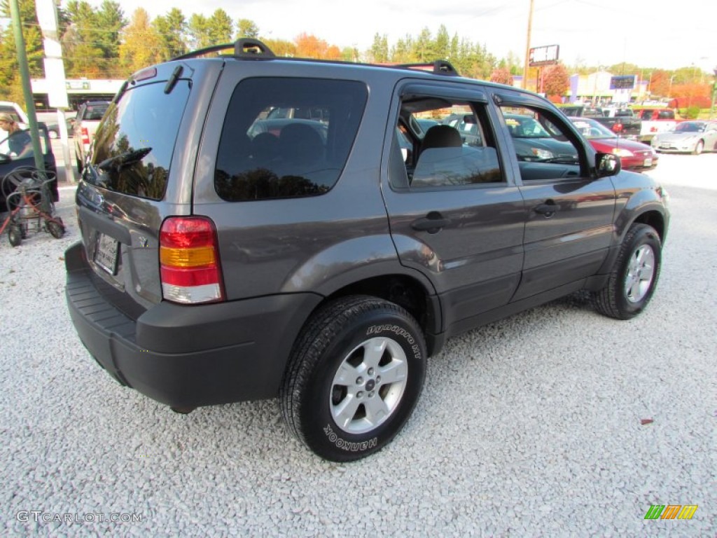 2006 Escape XLT V6 4WD - Dark Stone Metallic / Medium/Dark Flint photo #4
