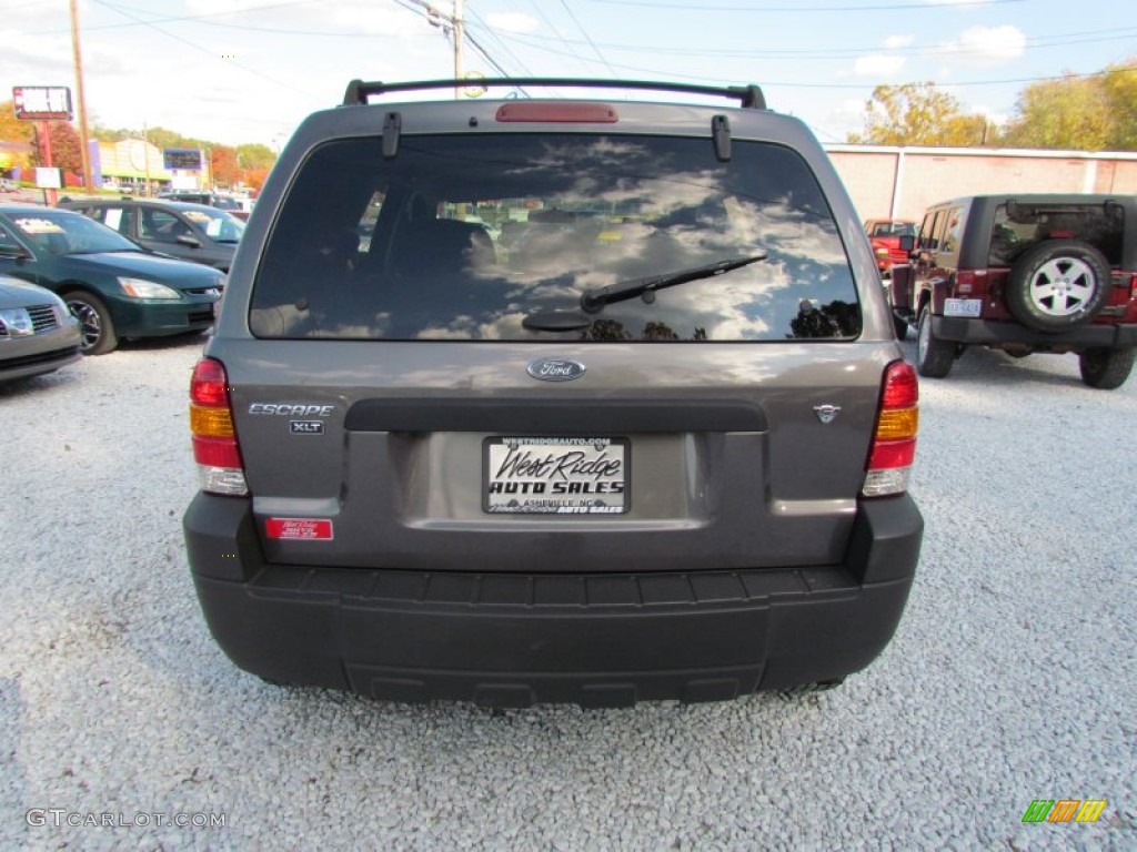 2006 Escape XLT V6 4WD - Dark Stone Metallic / Medium/Dark Flint photo #6