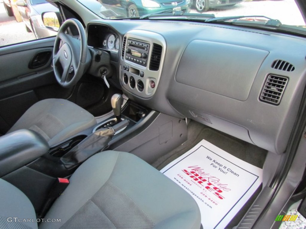 2006 Escape XLT V6 4WD - Dark Stone Metallic / Medium/Dark Flint photo #14