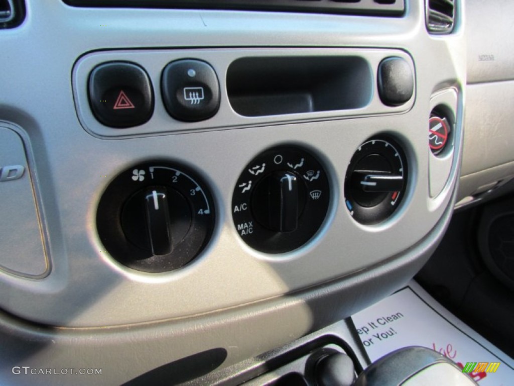 2006 Escape XLT V6 4WD - Dark Stone Metallic / Medium/Dark Flint photo #28