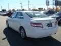 Super White - Camry XLE Photo No. 4