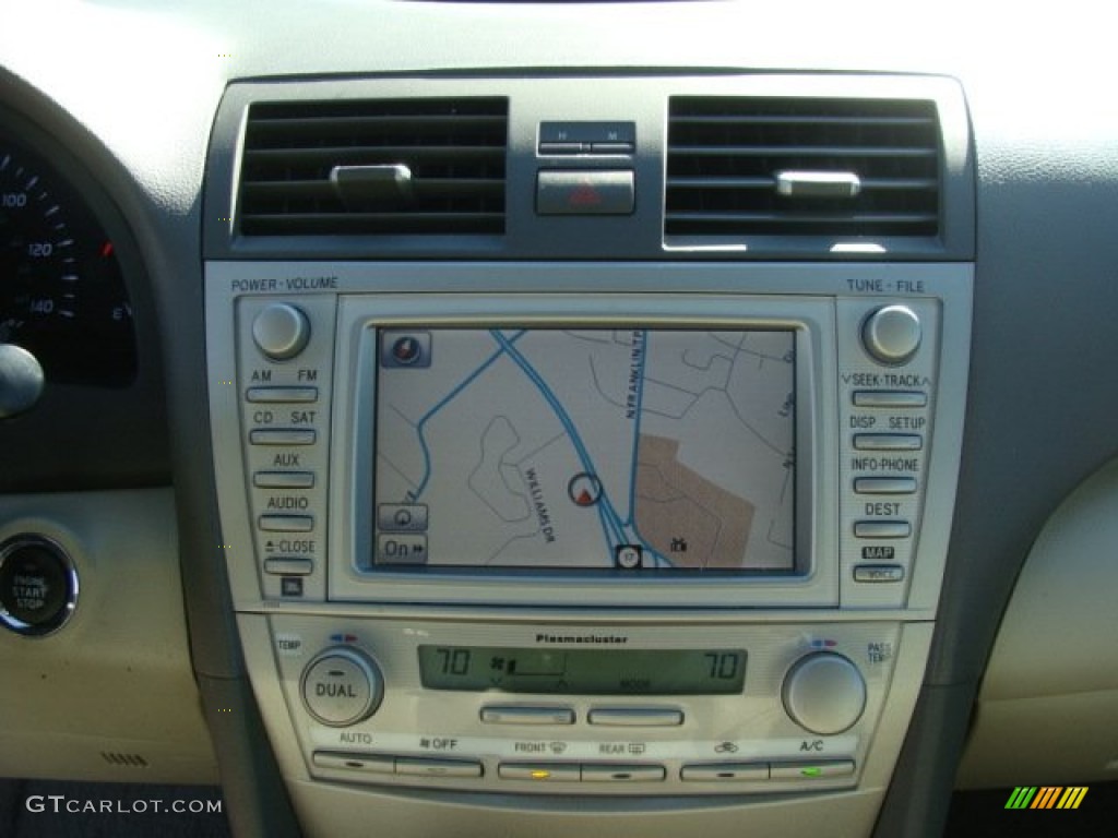 2011 Camry XLE - Super White / Bisque photo #11