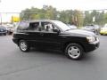 Black - Highlander V6 4WD Photo No. 2