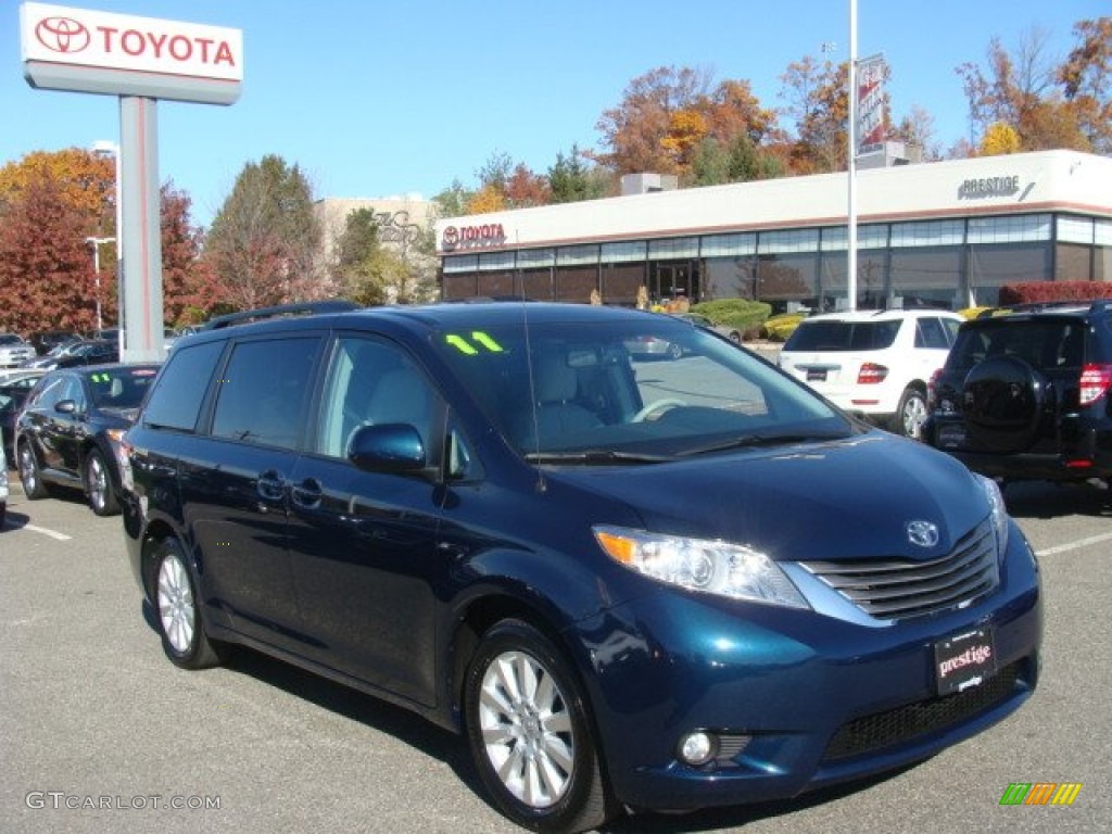 2011 Sienna XLE AWD - South Pacific Blue Pearl / Light Gray photo #1