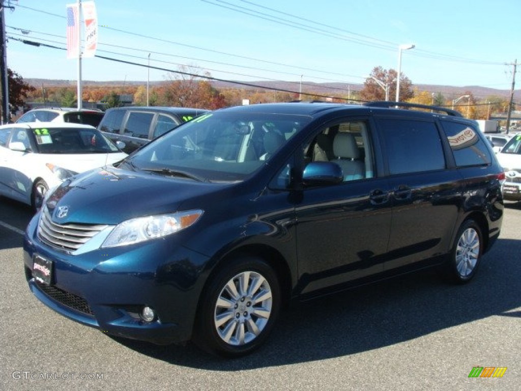 2011 Sienna XLE AWD - South Pacific Blue Pearl / Light Gray photo #3