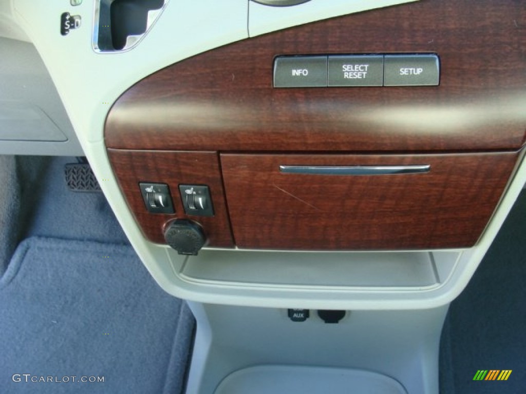 2011 Sienna XLE AWD - South Pacific Blue Pearl / Light Gray photo #12
