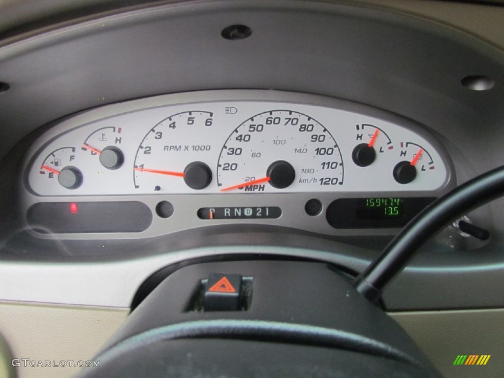 2004 Explorer Sport Trac XLS 4x4 - Aspen Green Metallic / Medium Pebble/Dark Pebble photo #25